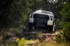 Toyota TRD Pro 3.5 V6 i-FORCE MAX (437 bg) Hybrid 4WD-i ECT-i (2021)