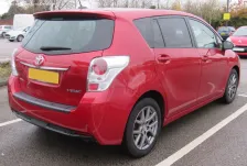2013 Toyota Verso 1.8 Valvematic (147 bg) 7 Seat 2