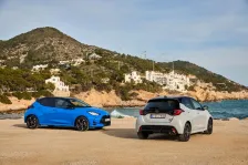 2024 Toyota Yaris 1.5 (116 bg) Full Hybrid e-CVT 8