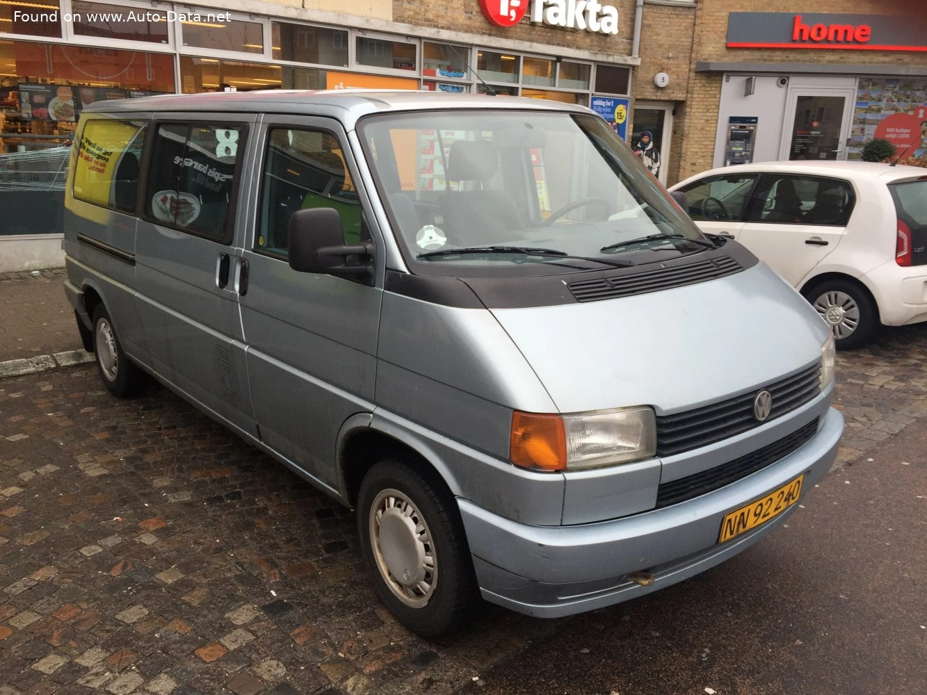 1990 Volkswagen Caravelle 2.5 (110 bg)