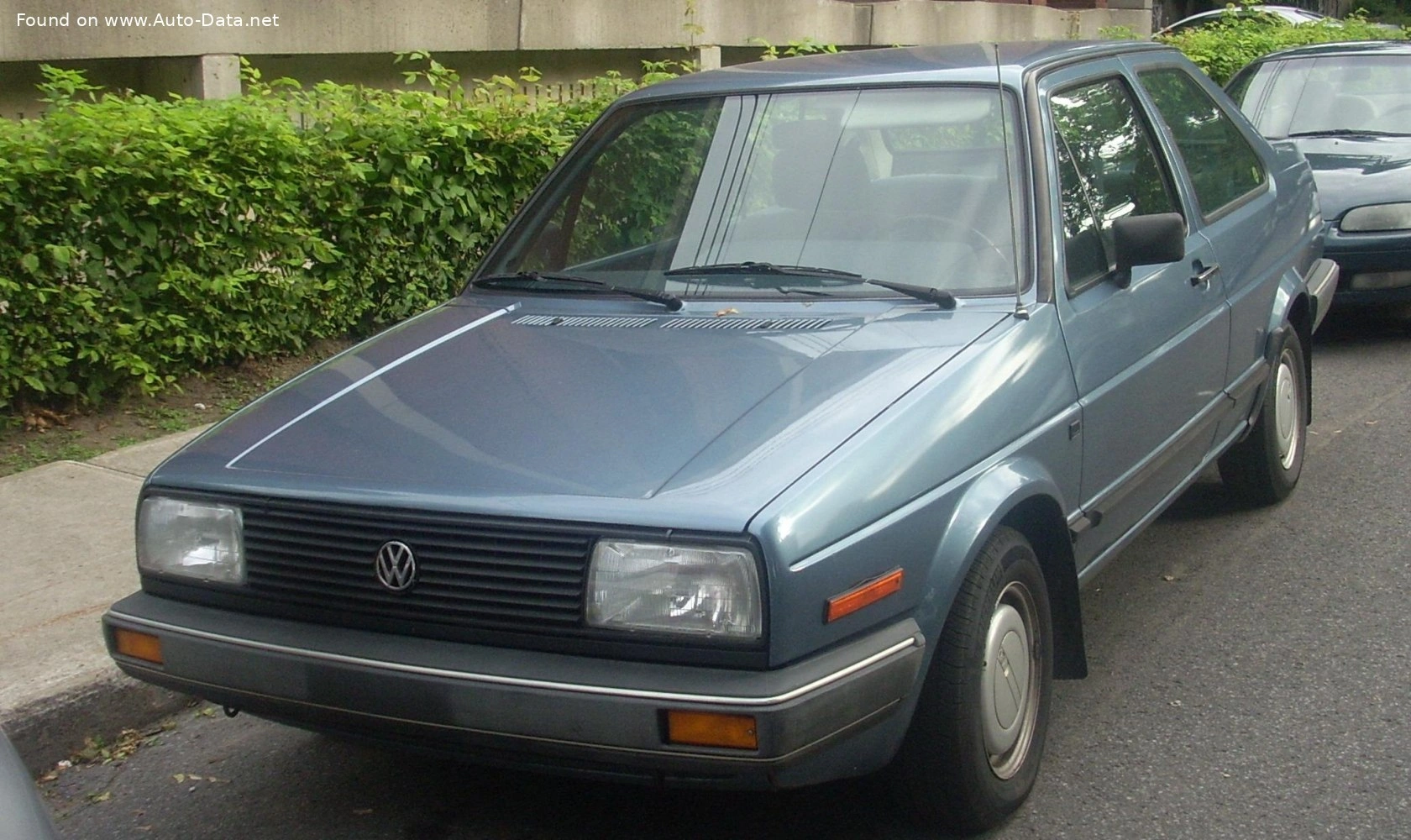 Volkswagen Jetta Jetta II (2-doors)