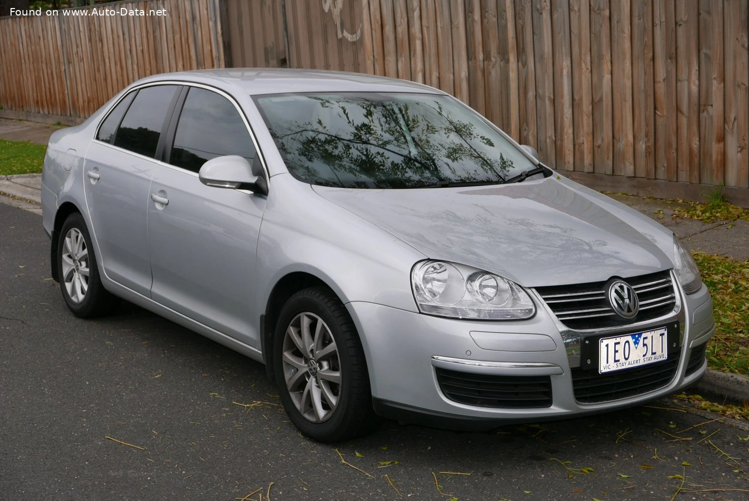 2005 Volkswagen Jetta 2.0 TDI PDE (140 bg) DSG