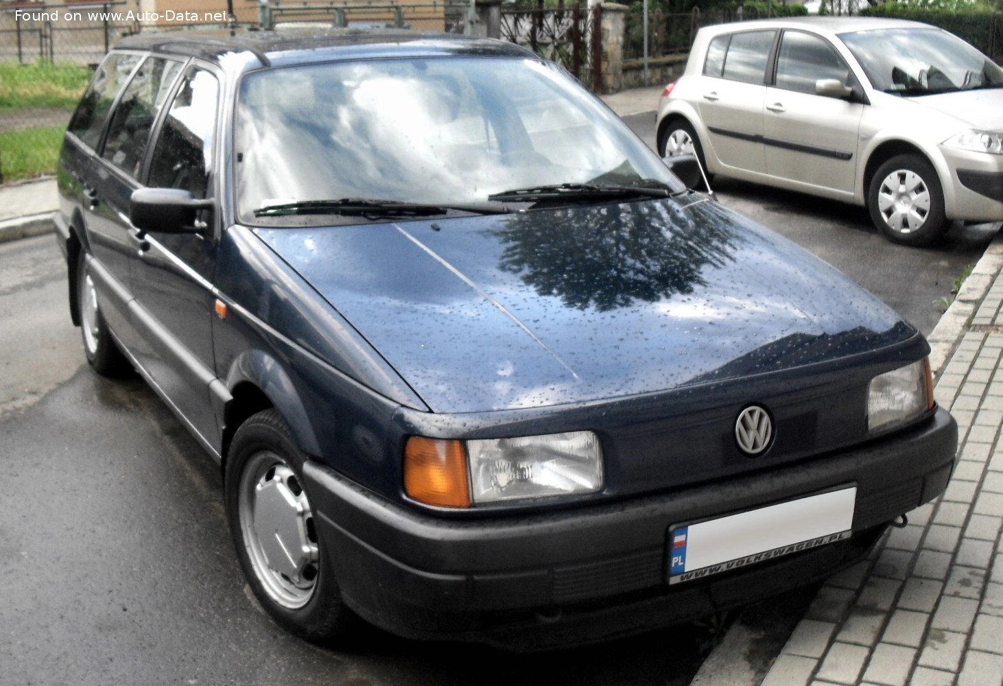 1988 Volkswagen Passat 1.8 (90 bg) Automatic