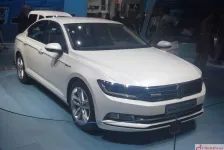 2014 Volkswagen Passat 2.0 TDI (190 bg) DSG 4MOTION 1