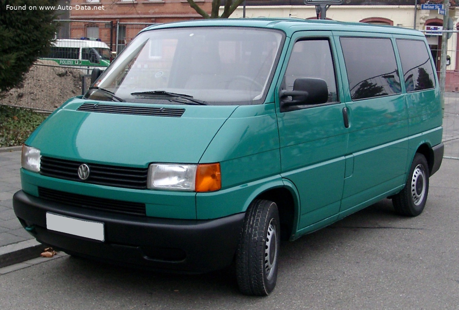 1996 Volkswagen Transporter 2.4 D (78 bg) L1H1