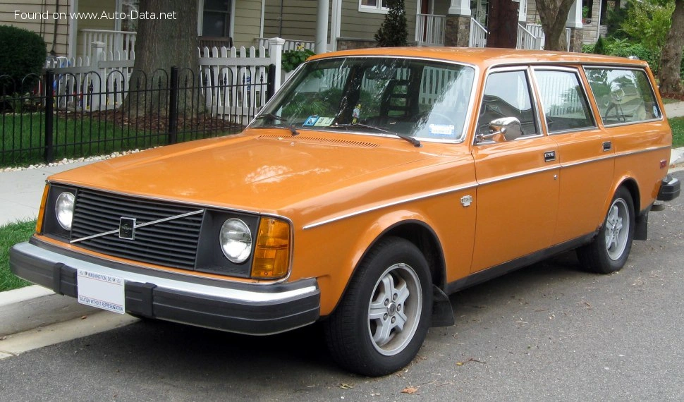 1974 Volvo 240 2.3 (136 bg)