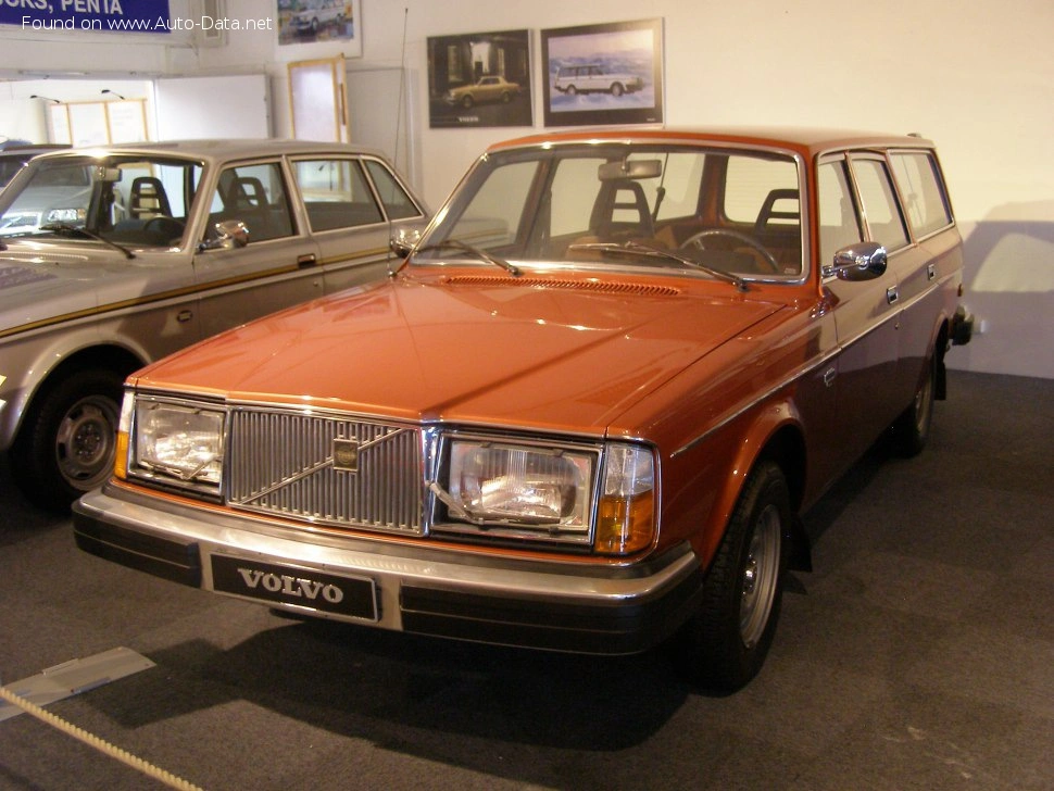 1974 Volvo 260 2.7 (140 bg)