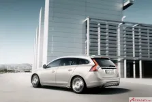 Volvo 1.6 T4F (180 bg) Automatic (2010)